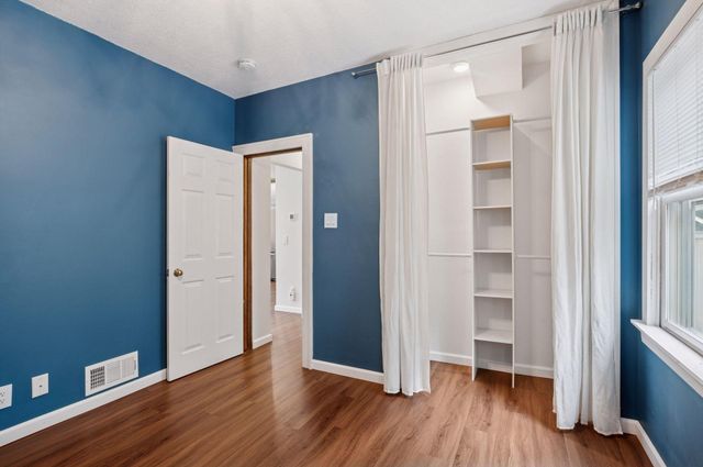 1436 Almond Avenue, Saint Paul, MN 55108