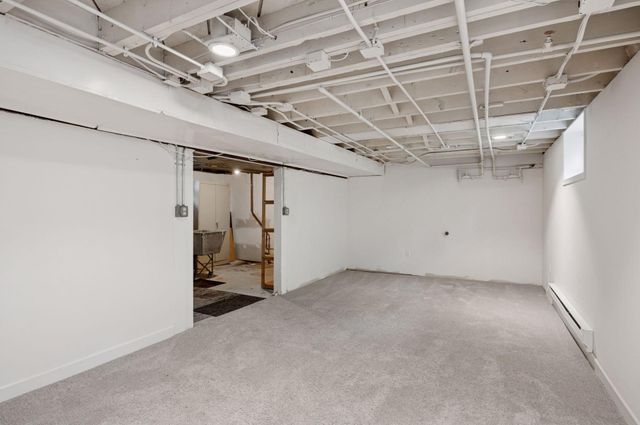 1436 Almond Avenue, Saint Paul, MN 55108