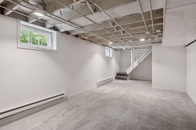 1436 Almond Avenue, Saint Paul, MN 55108