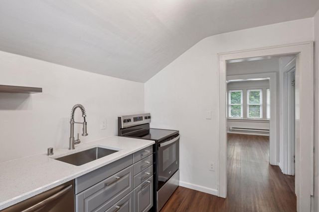 1436 Almond Avenue, Saint Paul, MN 55108