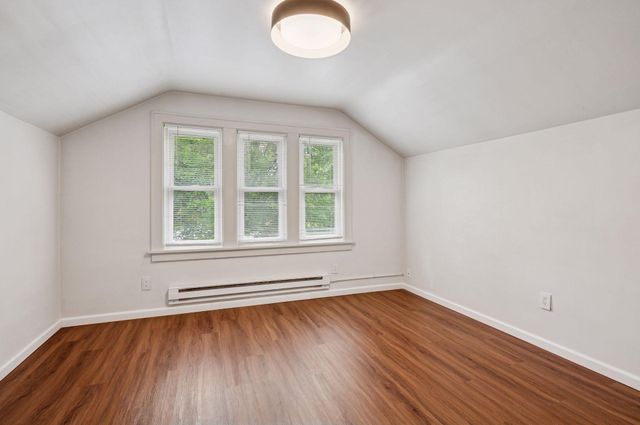 1436 Almond Avenue, Saint Paul, MN 55108