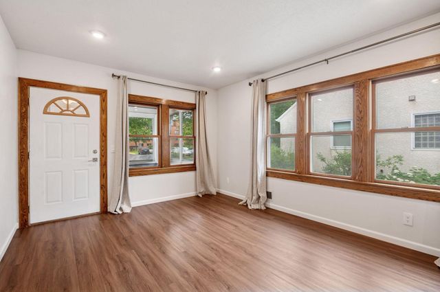 1436 Almond Avenue, Saint Paul, MN 55108