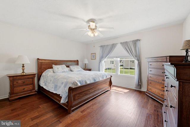 140 PETER RABBIT DR, Ranson, WV 25438