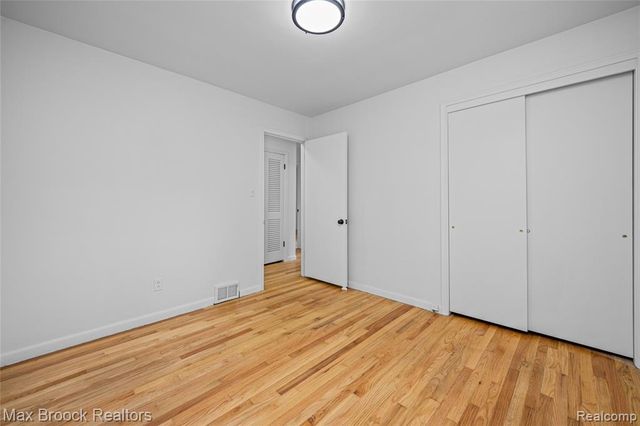 31767 W 13 Mile Road, Farmington, MI 48334