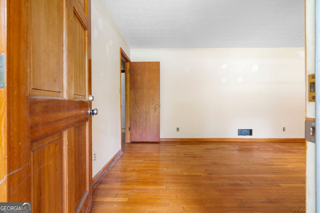 1311 Mary Dale Drive SW, Lilburn, GA 30047 — photo 2