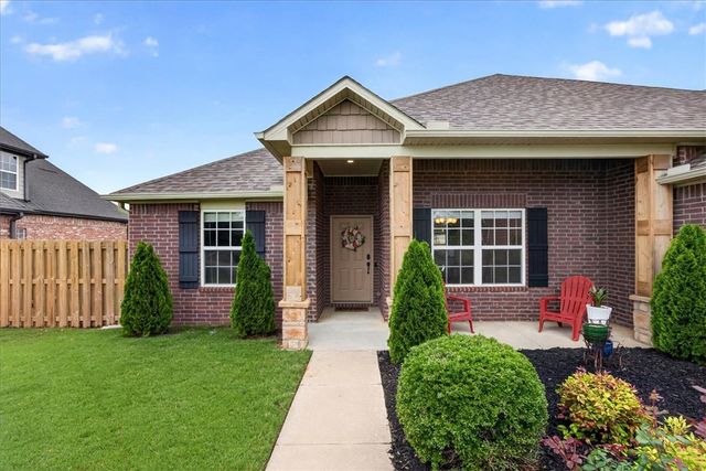 112 Sussex Avenue, Lowell, AR 72745
