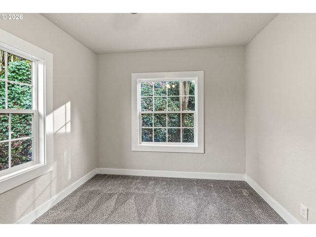 802 Nw 5TH Cir, Camas, WA 98607