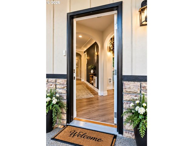 802 Nw 5TH Cir, Camas, WA 98607