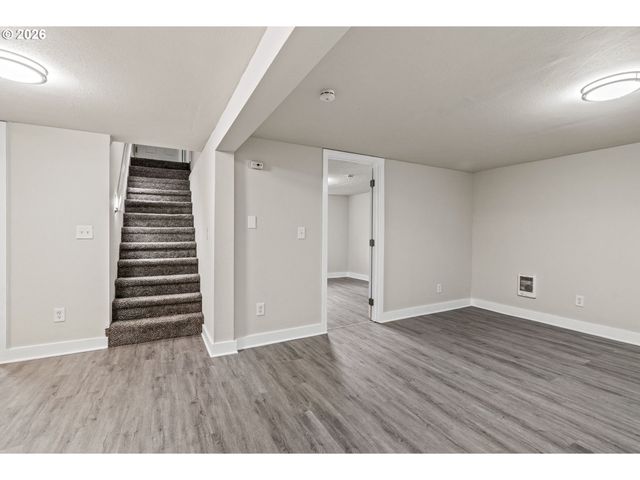 802 Nw 5TH Cir, Camas, WA 98607