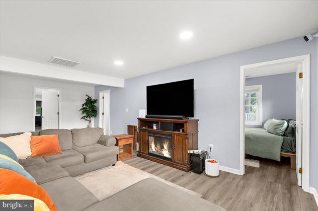 7960 TELEGRAPH RD, Severn, MD 21144