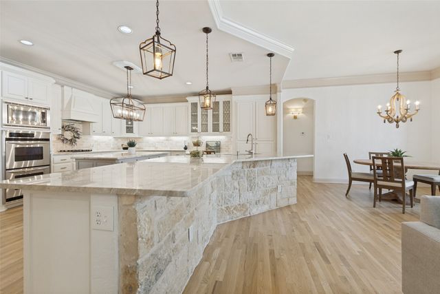 164 Stoneleigh Drive, Heath, TX 75032