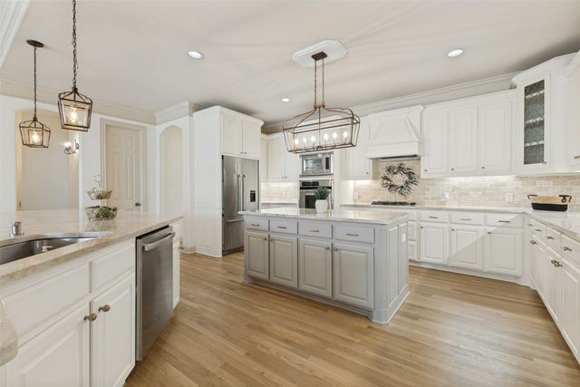 164 Stoneleigh Drive, Heath, TX 75032