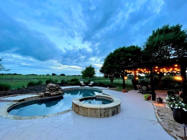 164 Stoneleigh Drive, Heath, TX 75032