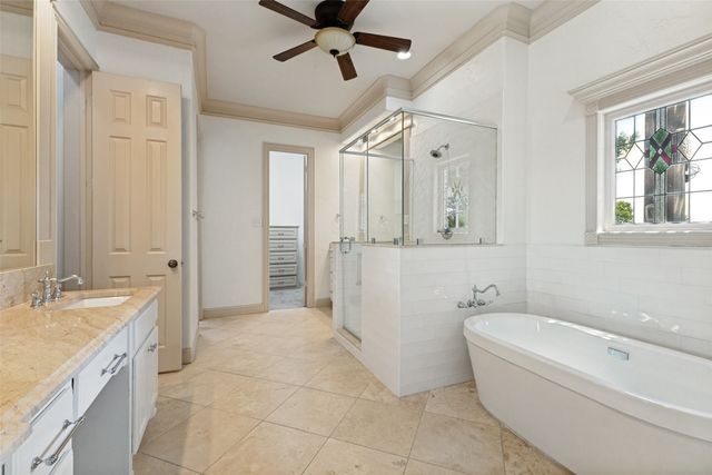 164 Stoneleigh Drive, Heath, TX 75032