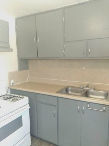 923 SW 29th St, Lawton, OK 73505