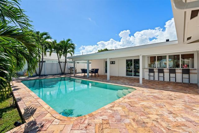 4000 NE 24th Avenue, Lighthouse Point, FL 33064