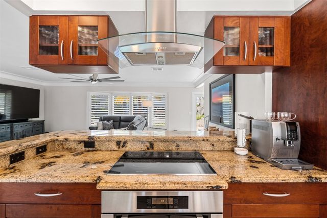 4000 NE 24th Avenue, Lighthouse Point, FL 33064