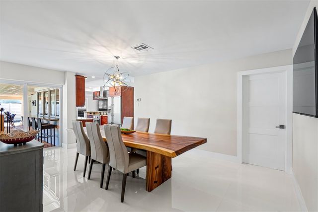 4000 NE 24th Avenue, Lighthouse Point, FL 33064