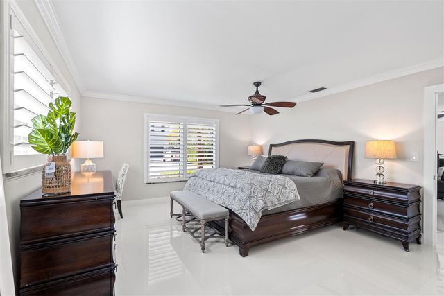 4000 NE 24th Avenue, Lighthouse Point, FL 33064