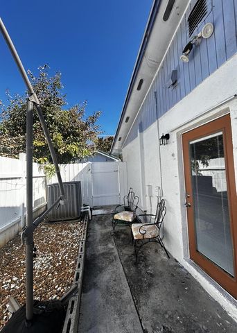 1301 SE Sandpiper Lane, Stuart, FL 34996