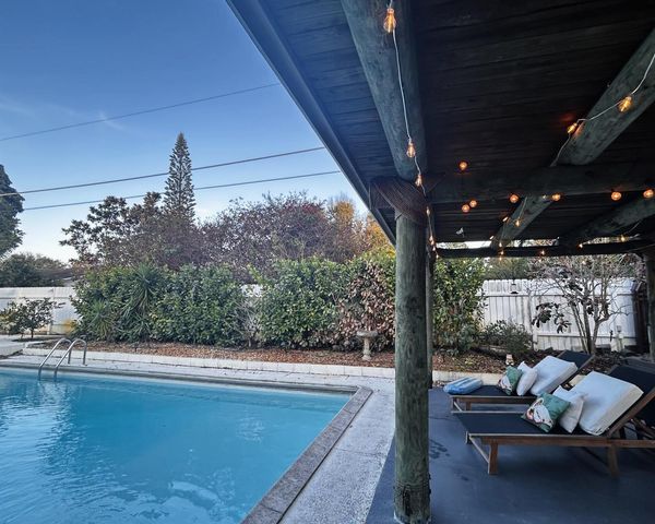 1301 SE Sandpiper Lane, Stuart, FL 34996
