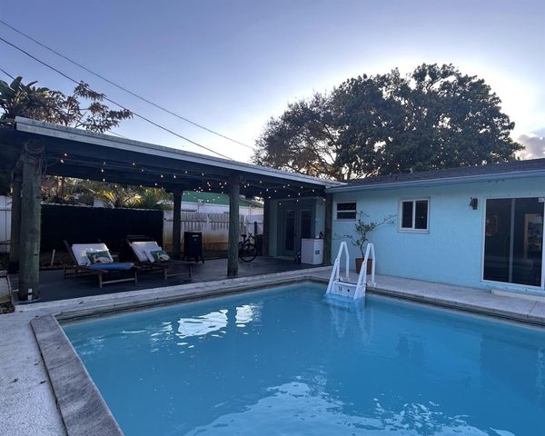 1301 SE Sandpiper Lane, Stuart, FL 34996