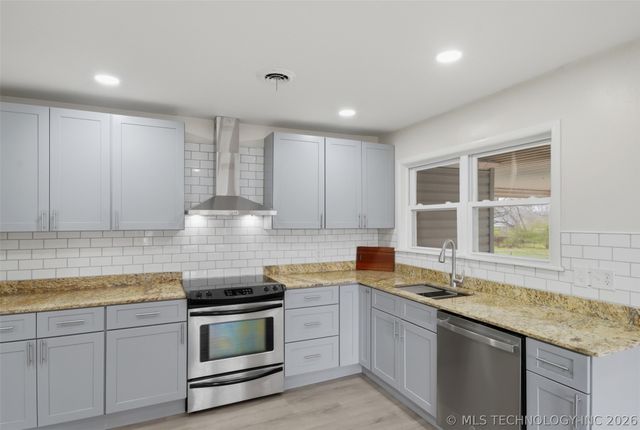 2549 Monta Place, Muskogee, OK 74403