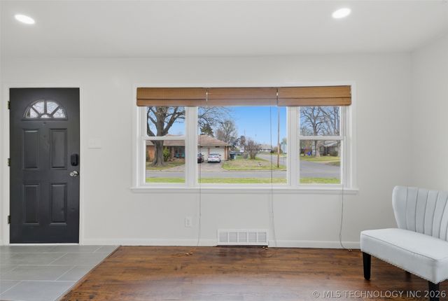 2549 Monta Place, Muskogee, OK 74403