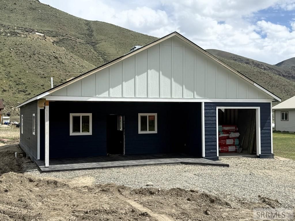 Image 2 of property listing at 123 N Agate Drive, Salmon, ID 83467