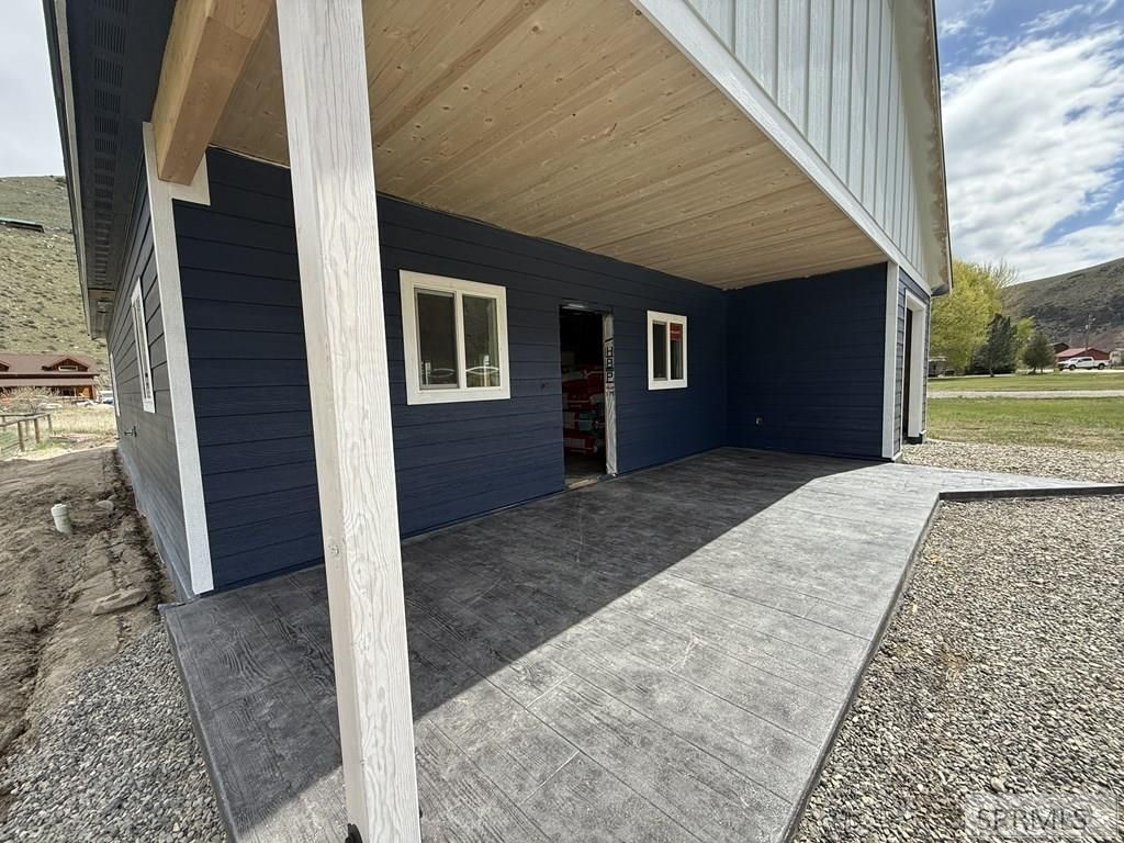 Image 3 of property listing at 123 N Agate Drive, Salmon, ID 83467