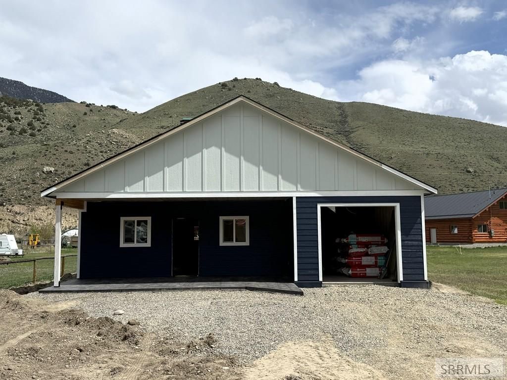 Image 4 of property listing at 123 N Agate Drive, Salmon, ID 83467