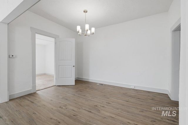 1011.5 10th Ave South, Nampa, ID 83651