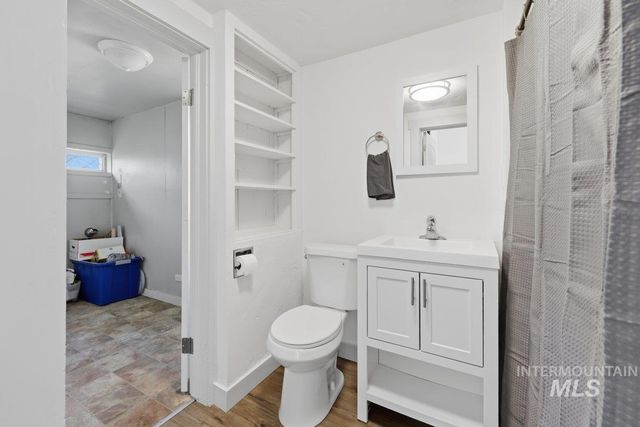 1011.5 10th Ave South, Nampa, ID 83651