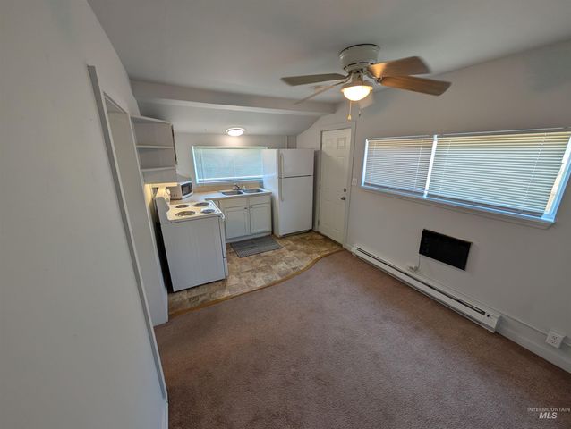 1011.5 10th Ave South, Nampa, ID 83651