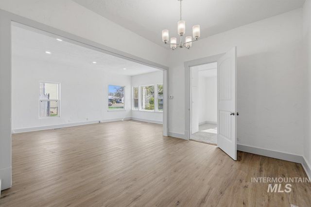 1011.5 10th Ave South, Nampa, ID 83651