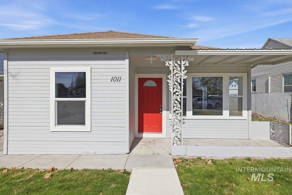1011.5 10th Ave South, Nampa, ID 83651