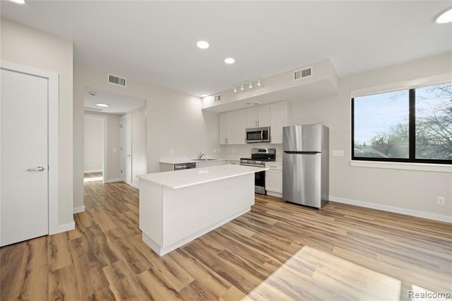 16530 E Warren Avenue 209, Detroit, MI 48224