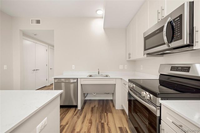 16530 E Warren Avenue 209, Detroit, MI 48224