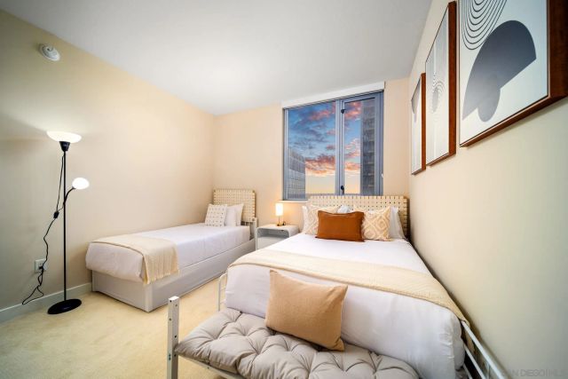 700 W E St 1502, San Diego, CA 92101
