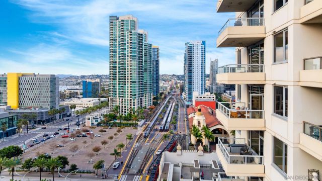 700 W E St 1502, San Diego, CA 92101