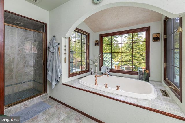 406 JEFFERSON RD, Mullica Hill, NJ 08062