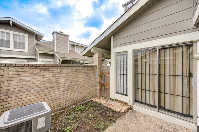 6376 Peacock Hills Drive, Houston, TX 77035