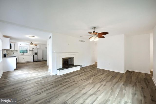 241 CLEARVIEW RD, Hanover, PA 17331