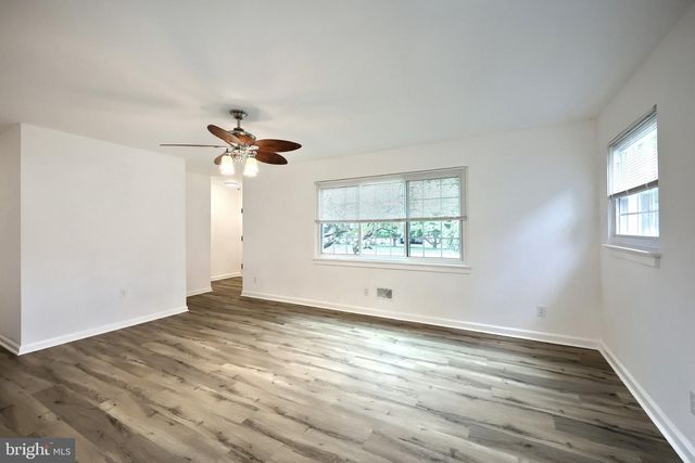 241 CLEARVIEW RD, Hanover, PA 17331