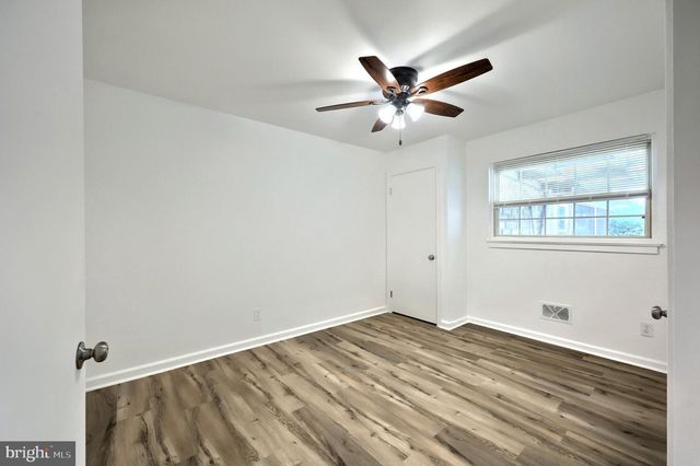 241 CLEARVIEW RD, Hanover, PA 17331