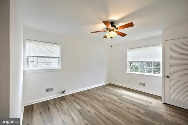241 CLEARVIEW RD, Hanover, PA 17331