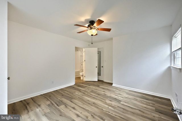 241 CLEARVIEW RD, Hanover, PA 17331