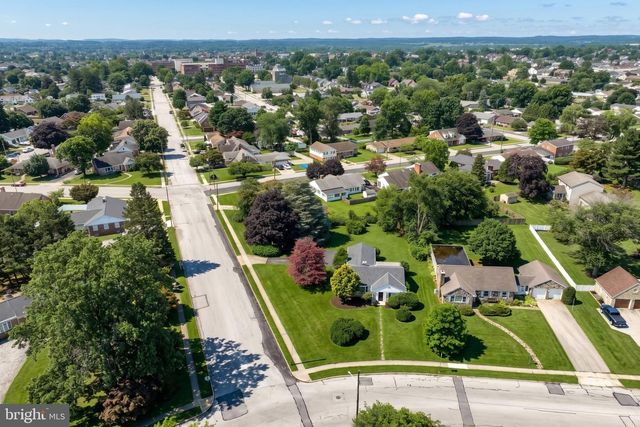 241 CLEARVIEW RD, Hanover, PA 17331