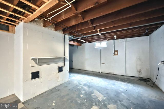 241 CLEARVIEW RD, Hanover, PA 17331