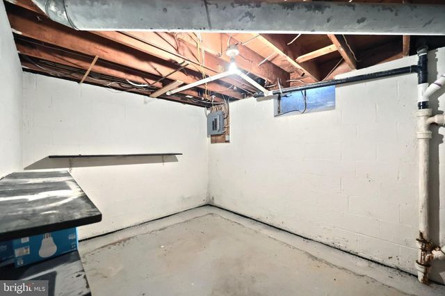 241 CLEARVIEW RD, Hanover, PA 17331
